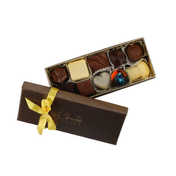 A charming brown chocolate box - Image 3